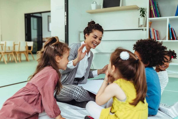 Comment définir des limites d'utilisation quotidienne pour des applications spécifiques sur un iPhone SE 2022?